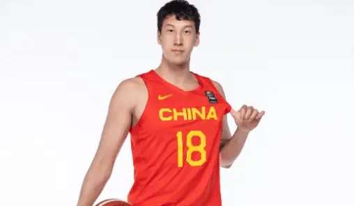 爱游戏官网-关于赛场多面手：李明攻防两端表现都极为出色！的信息