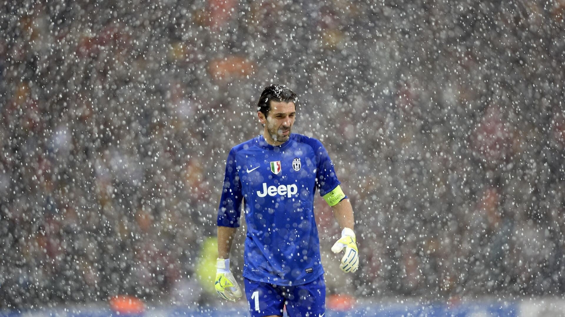 AYX GAMING-《虚拟现实电竞：沉浸式体验开启新篇章》，虚拟现实技术给电竞赛事带来的创新